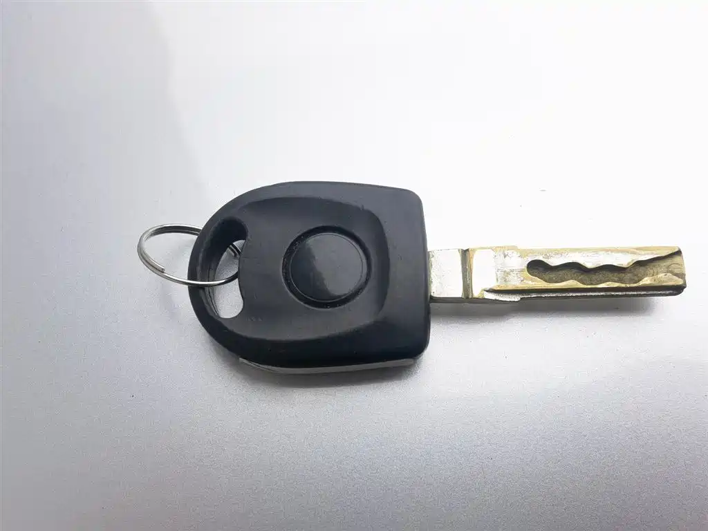 Volkswagen Sagitar 2011 1.6L Manual Comfort фото 19
