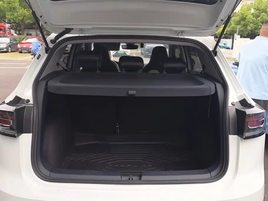 Volkswagen Tharu, миниатюра 4