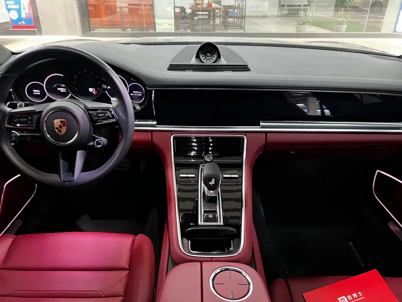 Porsche Panamera 2023 Panamera 4 Executive Long Wheelbase 2.9T фото 5