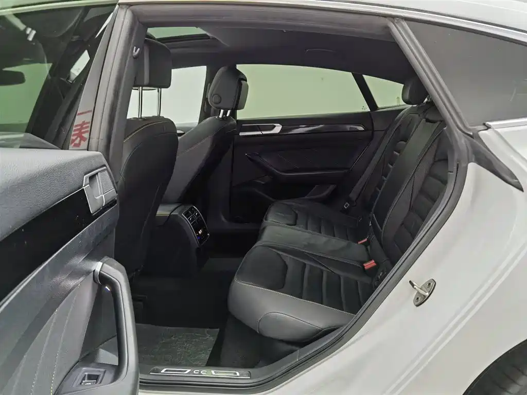 Volkswagen FAW-Volkswagen CC 2021 380TSI Eye-catching Edition фото 15