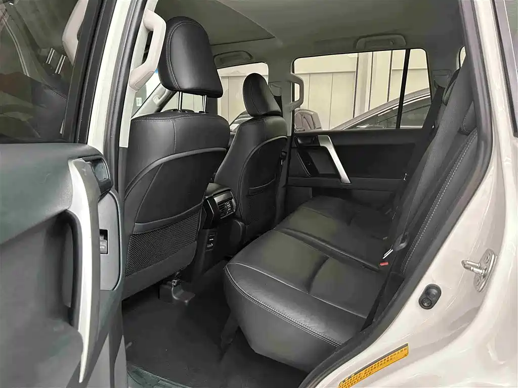 Toyota Prado 2016 2.7L Auto Standard Edition фото 10