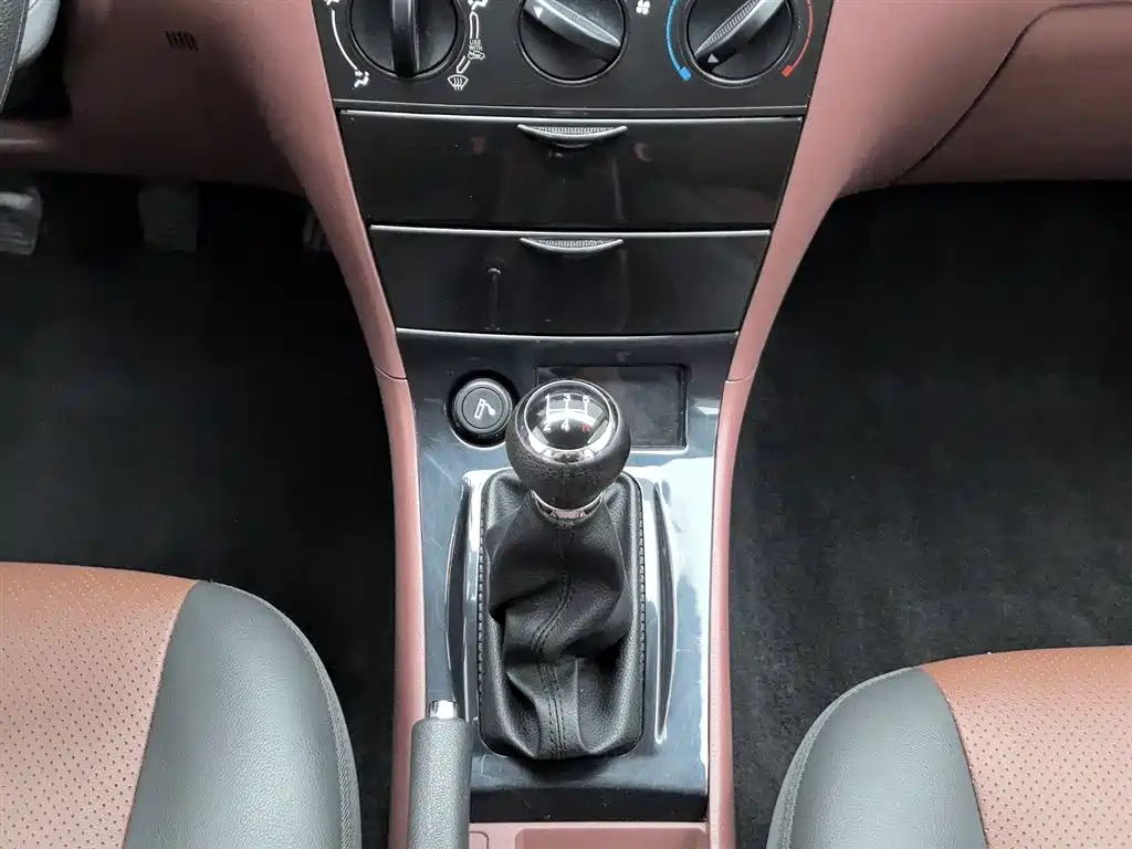 BYD F3 2018 1.5L Manual Classic фото 13