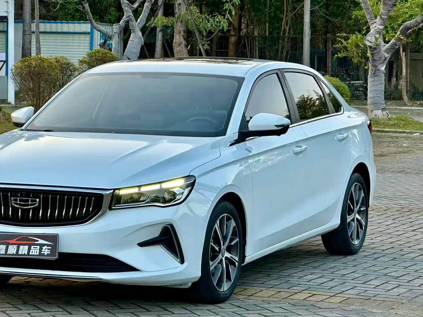 GEELY AUTOMOBILE EMGRAND