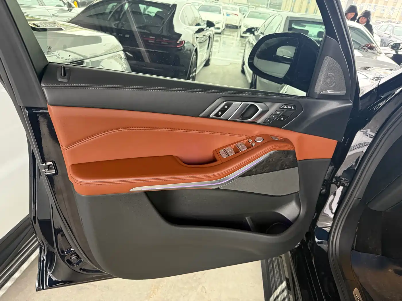 BMW X7 2023 xDrive40i Exclusive M Sport Package фото 7