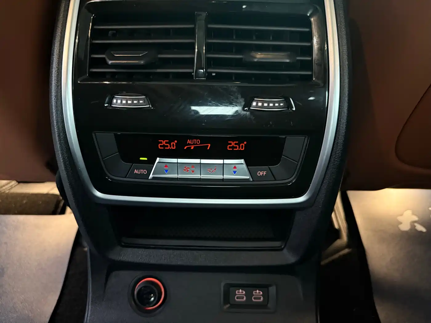 BMW X7 2023 xDrive40i Exclusive M Sport Package фото 11