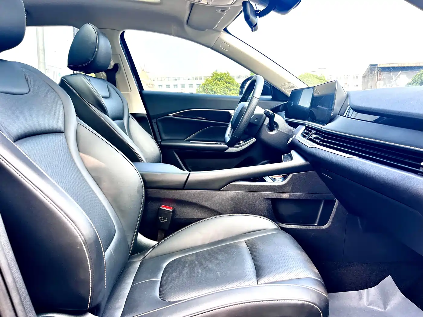 Besturn B70 2025 2025 Dragon Glory Edition 1.5T Comfort