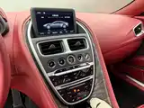 Фото 9 - Aston Martin DB11
