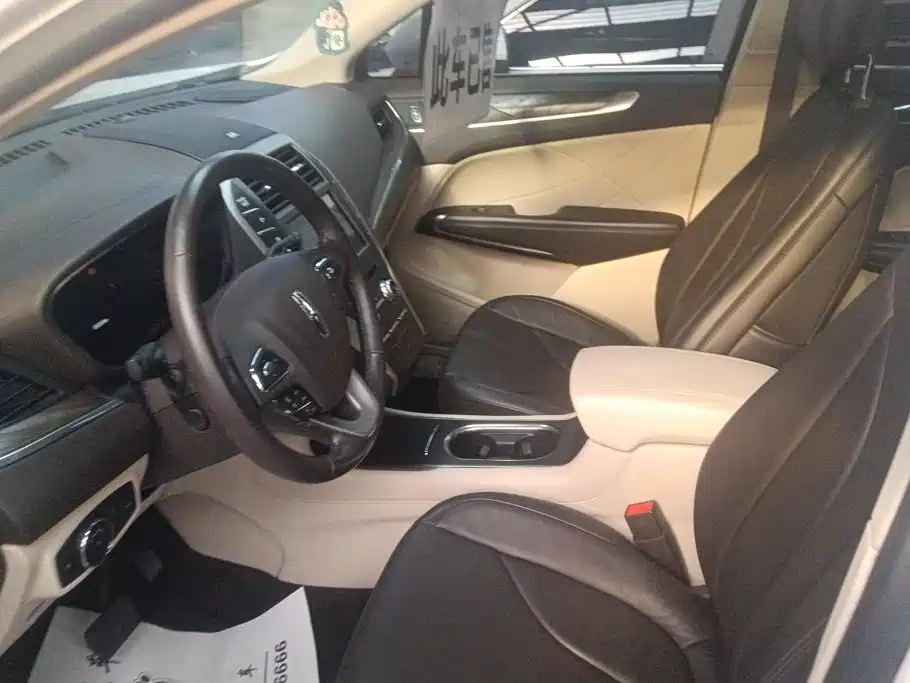 Lincoln MKC 2018 2017 2.0T 2WD Elegance Edition