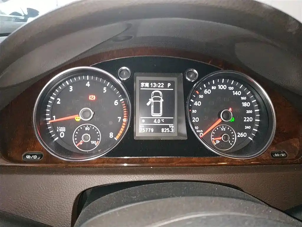 Volkswagen Magotan (Import) 2012 Wagon 2.0TSI Comfort фото 8
