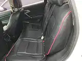 Фото 17 - Geely Atlas