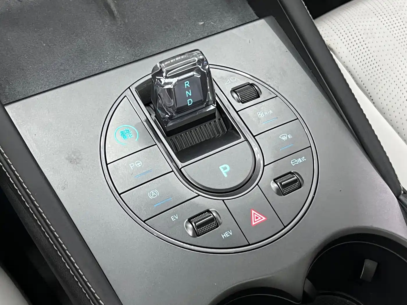 BYD Seal 06 New Energy 2025 DM-i Smart Drive Edition 120KM Luxury фото 18