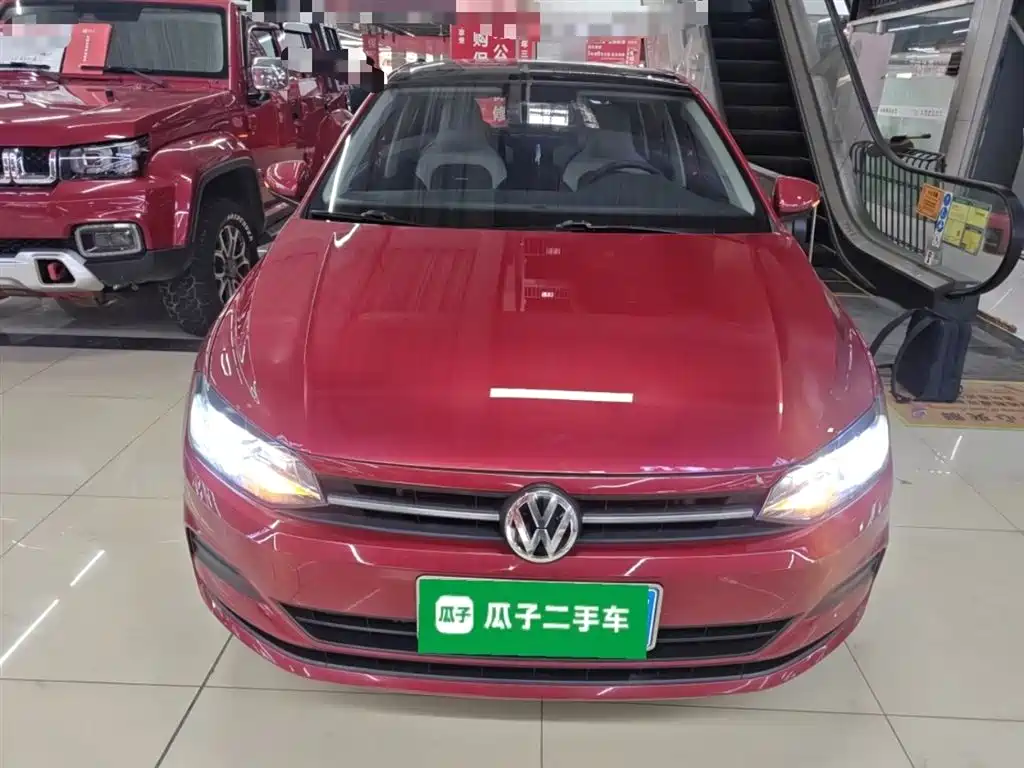 Volkswagen Polo 2019 Plus 1.5L Automatic Colorful Tech Edition фото 3