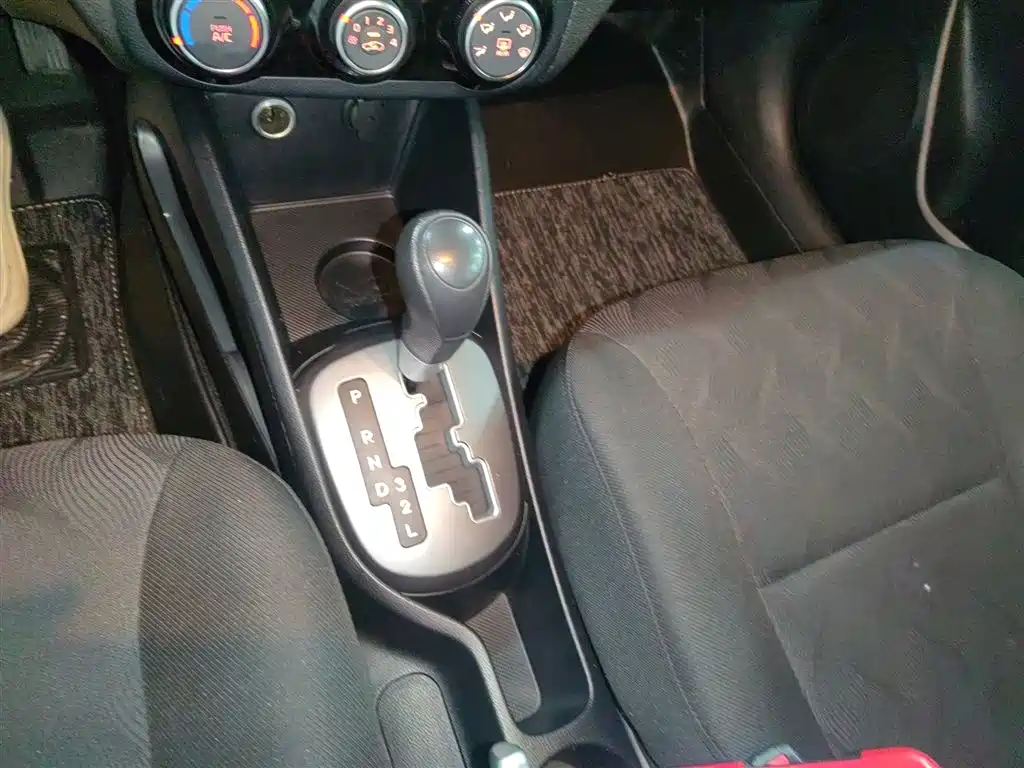 Kia K2 2015 Sedan 1.4L AT GLS фото 10