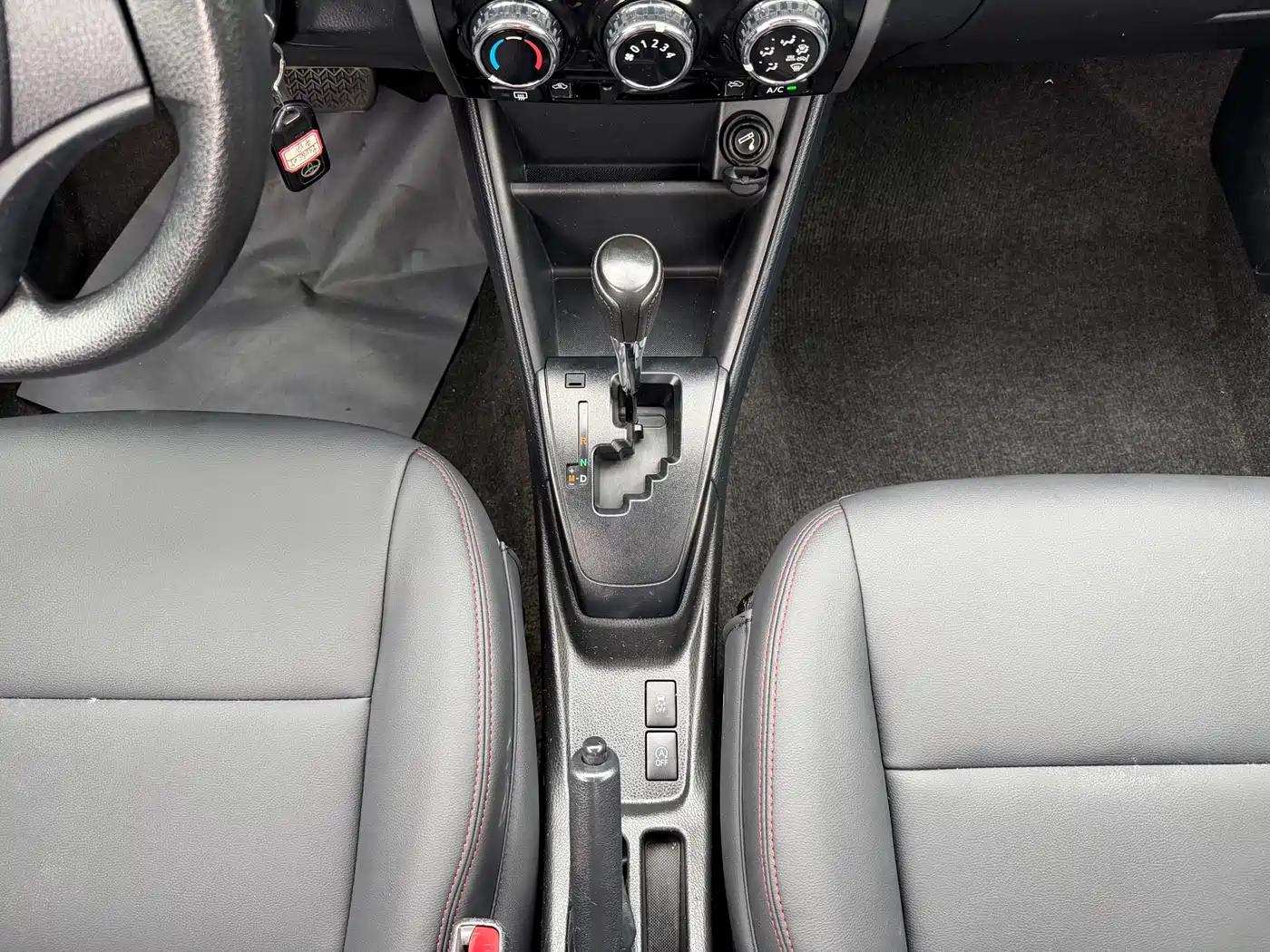 Toyota YARiS L Zhi Xuan 2019 1.5E CVT MeiDong Edition China VI фото 11
