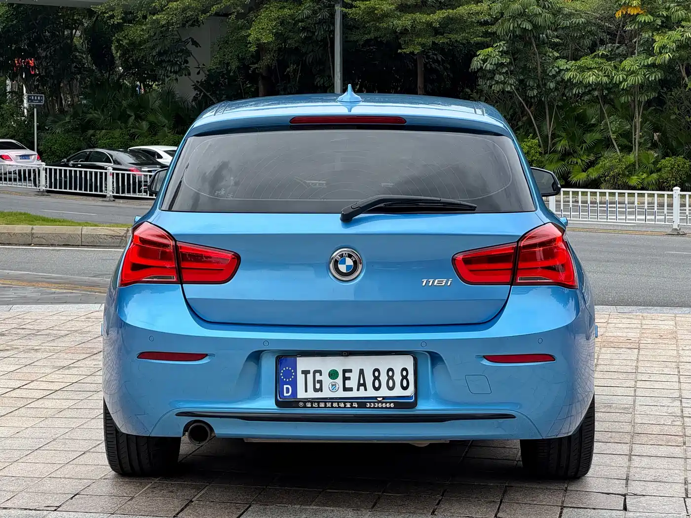 BMW 1 Series (Import) 2019 2018 118i Sport Design Package
