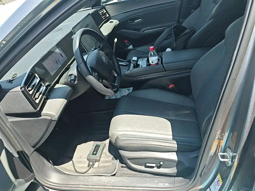 BYD Qin L 2025 DM-i Smart Drive Edition 120KM Excellence Type фото 15