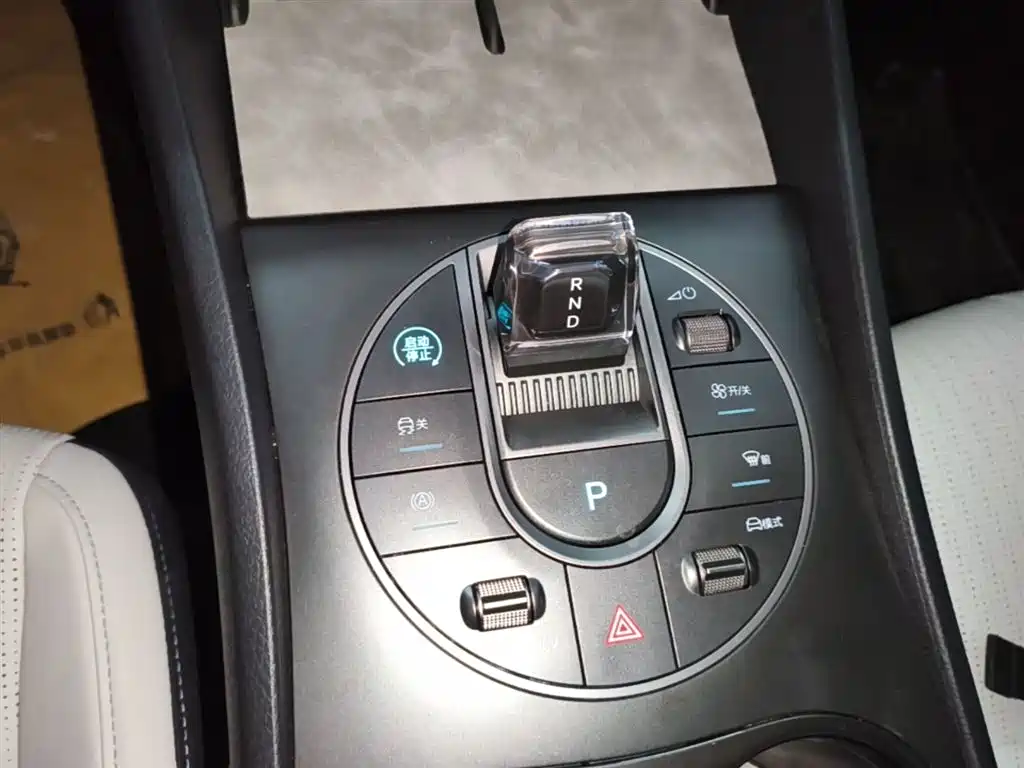 BYD Hai Bao 05 DM-i 2025 DM-i Smart Drive Edition 55KM Luxury фото 14