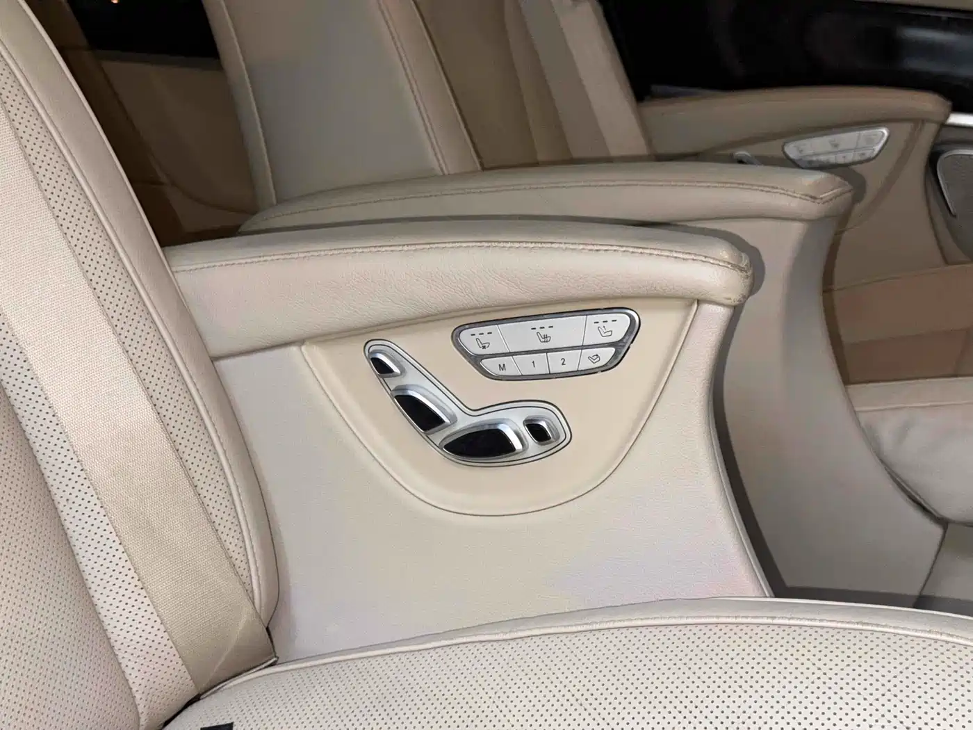 Mercedes-Benz V-Class 2018 V 260 Pilot Edition China V фото 19