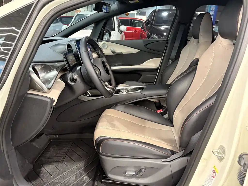 BYD Dolphin 2023 420km Freedom Edition фото 15