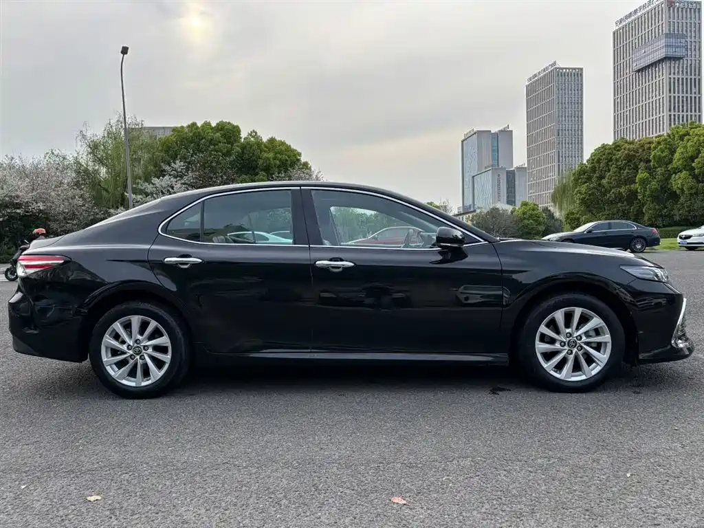 Toyota Camry 2022 2.0GVP Leading Edition фото 7