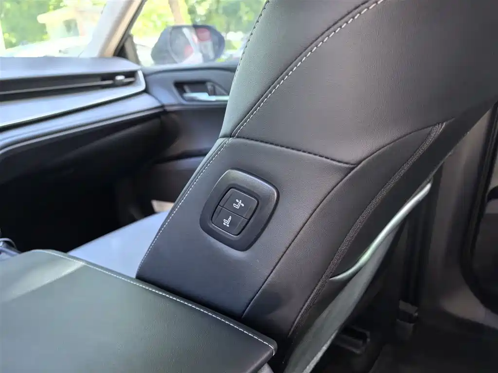 Toyota Camry 2024 Hybrid 2.0HGVP Luxury Edition фото 23
