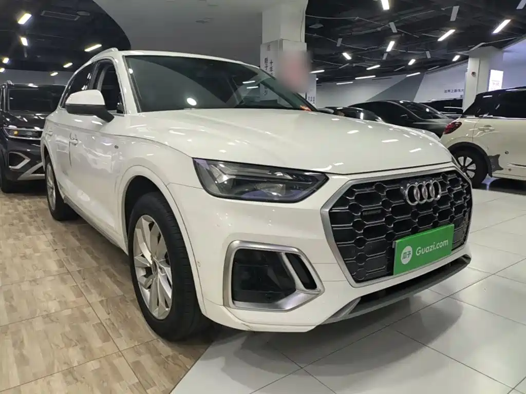 Audi Q5L 2022 40T Luxury Dynamic фото 4