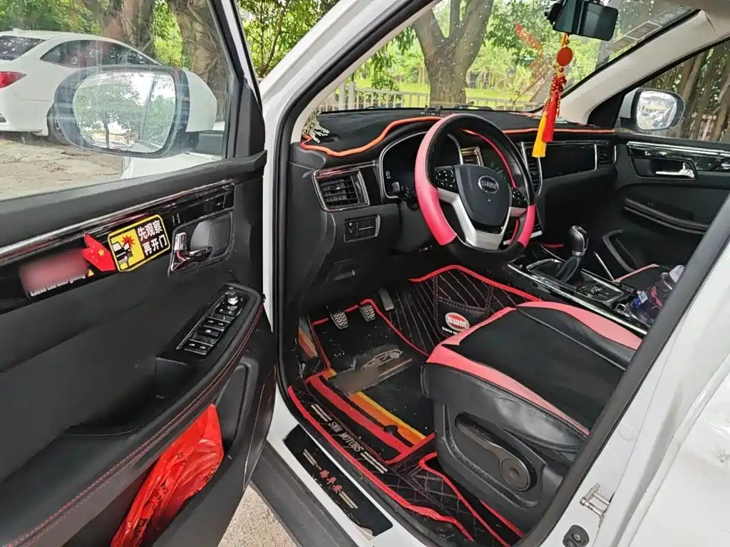 SWM Motor SWM G05 2020 2019 2.0L Manual Luxury Model