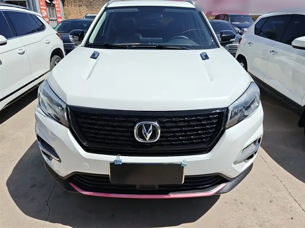 Фото 3 - Changan CS75
