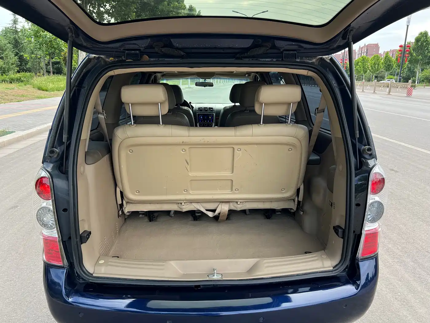 Buick GL8 2011 2.4L LT Executive Edition фото 19