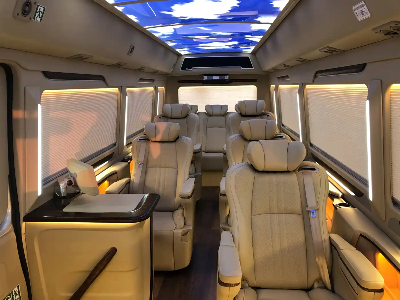 Toyota Coaster 2019 4.0L Premium Vehicle GRB53L-ZCMSK 20-seater Special Edition 9GR фото 7