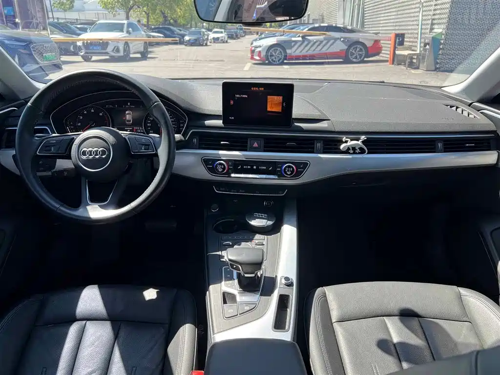 Audi A5 (Import) 2019 Sportback 40 TFSI Fashion фото 14