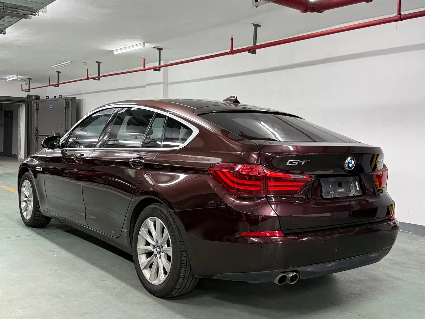 BMW 5 Series GT 2016 2015 528i Leading