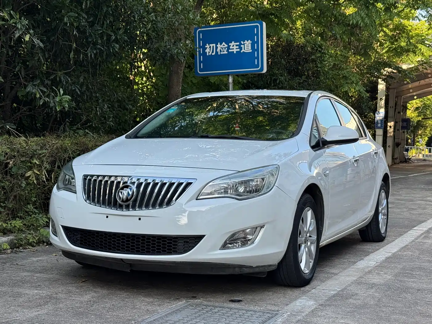 Buick Excelle 2014 XT 1.6L Automatic Fashion