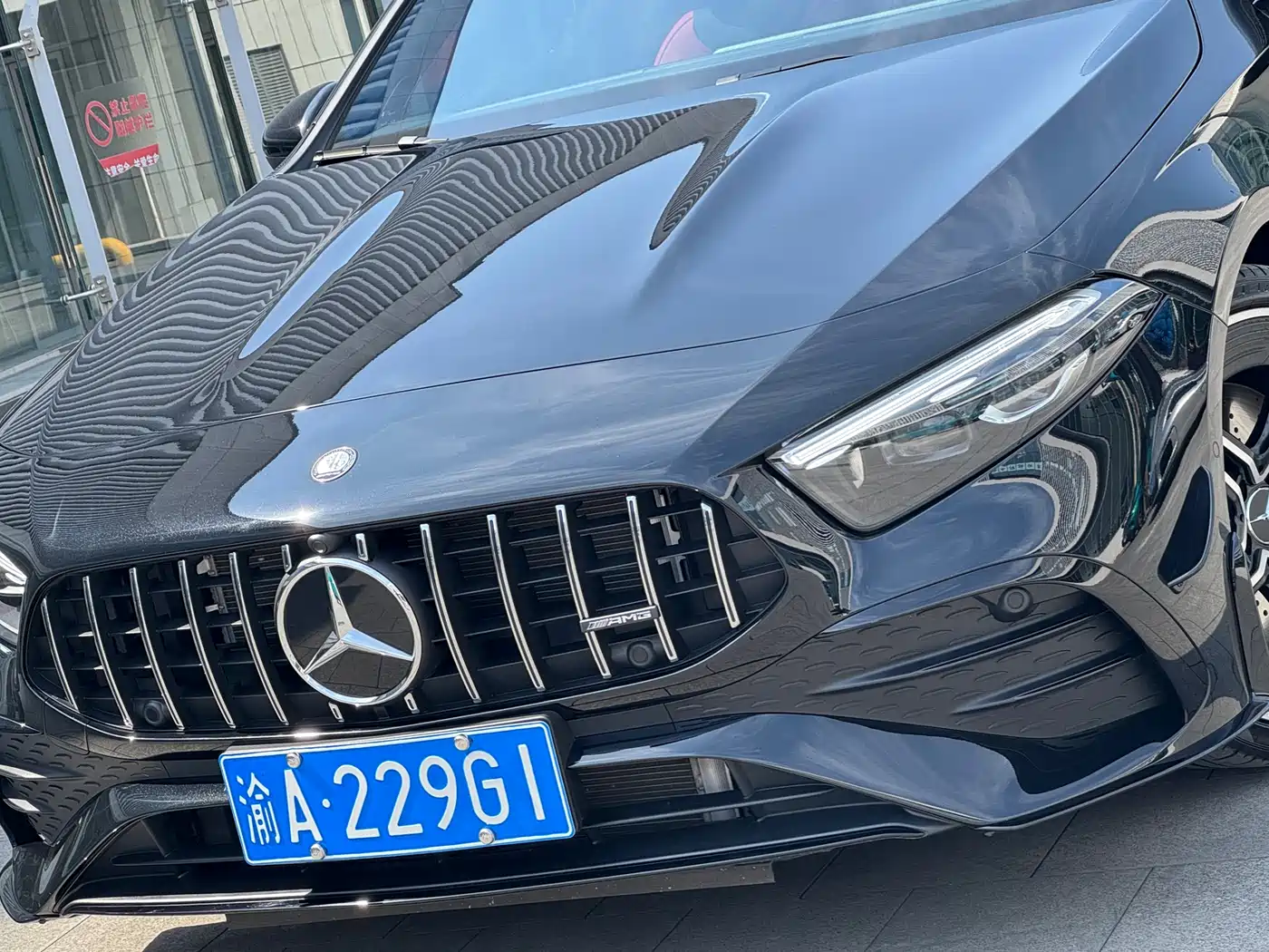 Mercedes-Benz A-Class AMG 2024 AMG A 35 L 4MATIC фото 2
