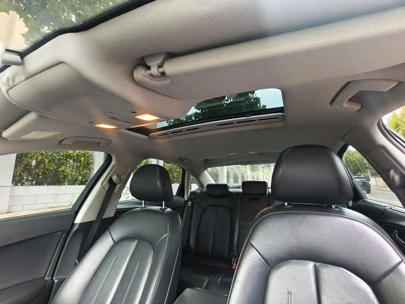 Фото 15 - Audi A6L
