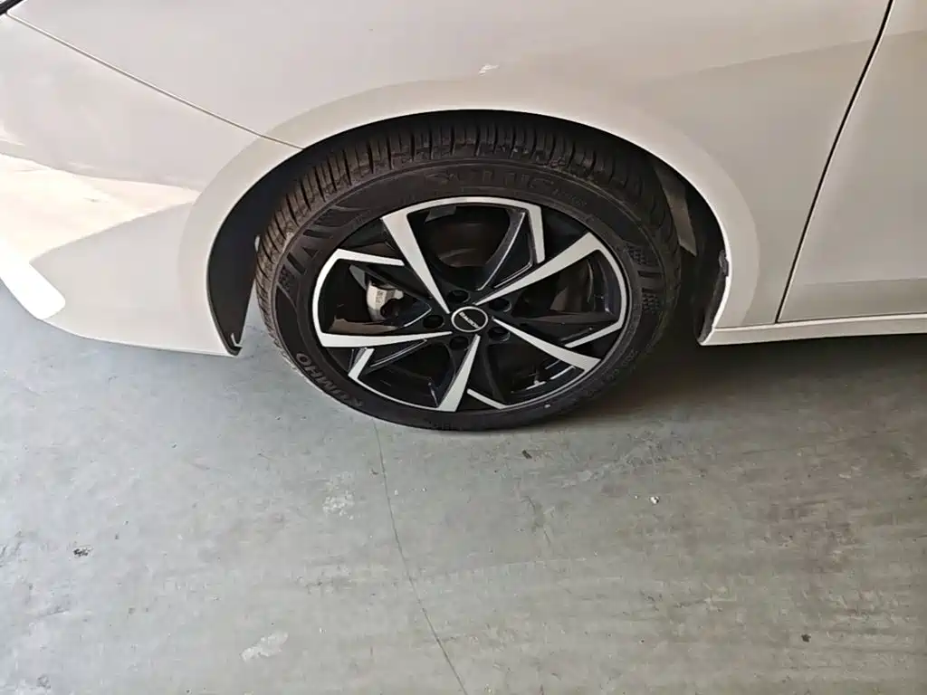 Roewe i5 2026 2023 1.5L CVT Honor Edition