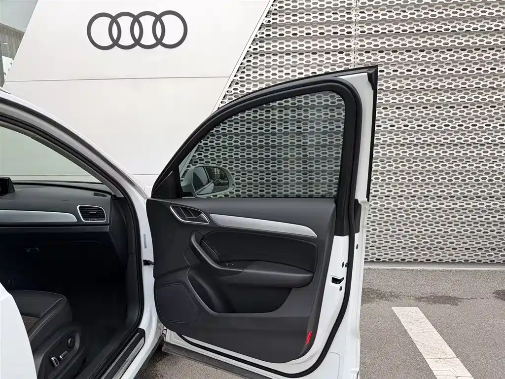 Audi Q3 2017 35 TFSI Fashion фото 10
