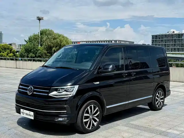  Volkswagen Multivan 2018 2.0TSI 4WD Premium Edition 7-Seater