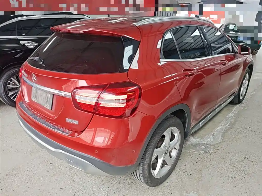 Mercedes-Benz GLA 2017 GLA 200 Dynamic фото 7