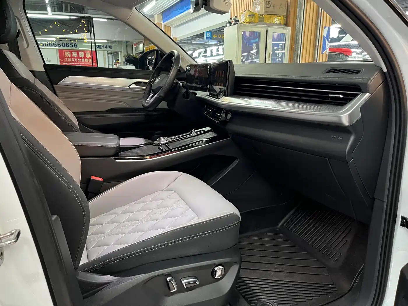 Volkswagen Talagon 2023 380TSI 4WD R-Line Touring Edition фото 15