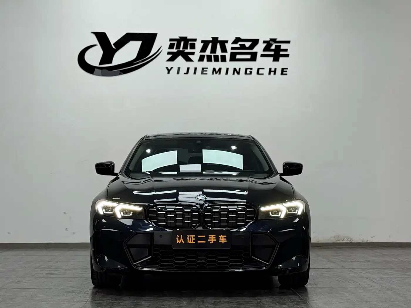 BMW 3 Series 2023 325Li M Sport Black Night Package фото 2