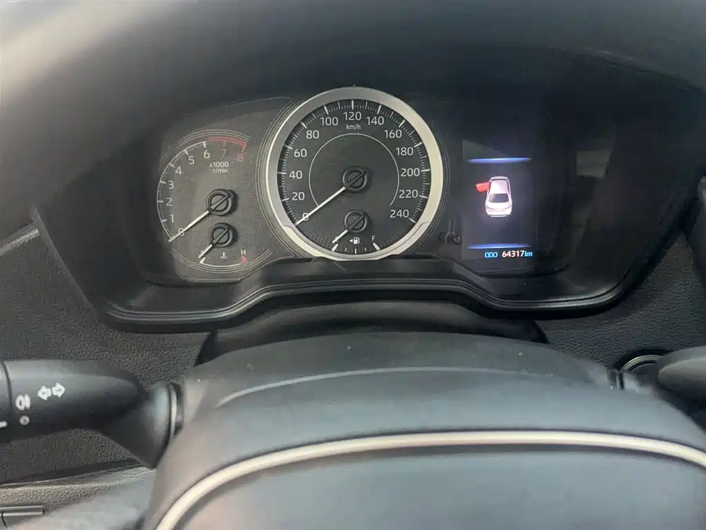Toyota Levin 2019 185T CVT Luxury Edition China VI фото 11
