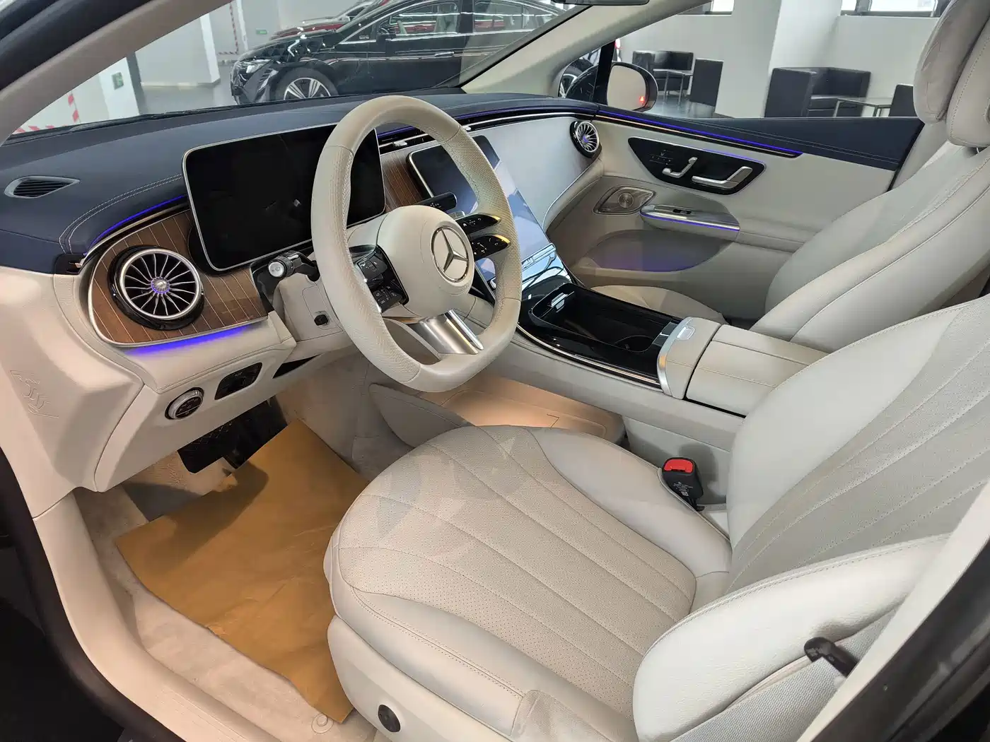 Mercedes-Benz EQE 2025 2025 500 4MATIC Pioneer