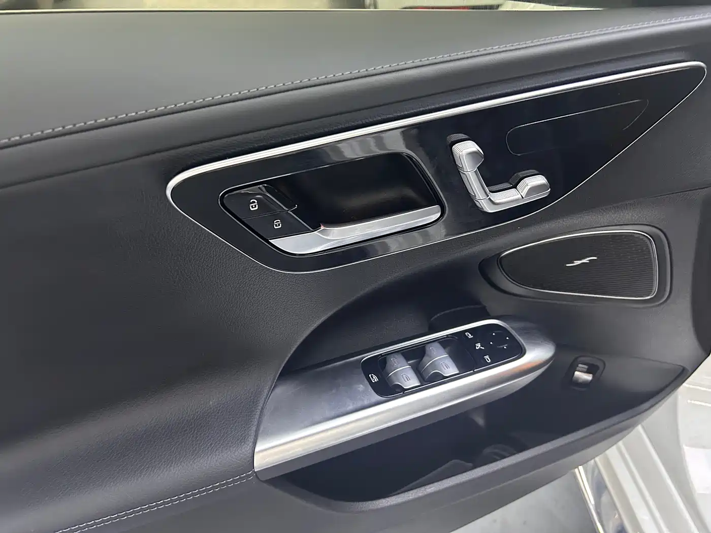 Mercedes-Benz C-Class 2023 C 200 L Sport фото 7