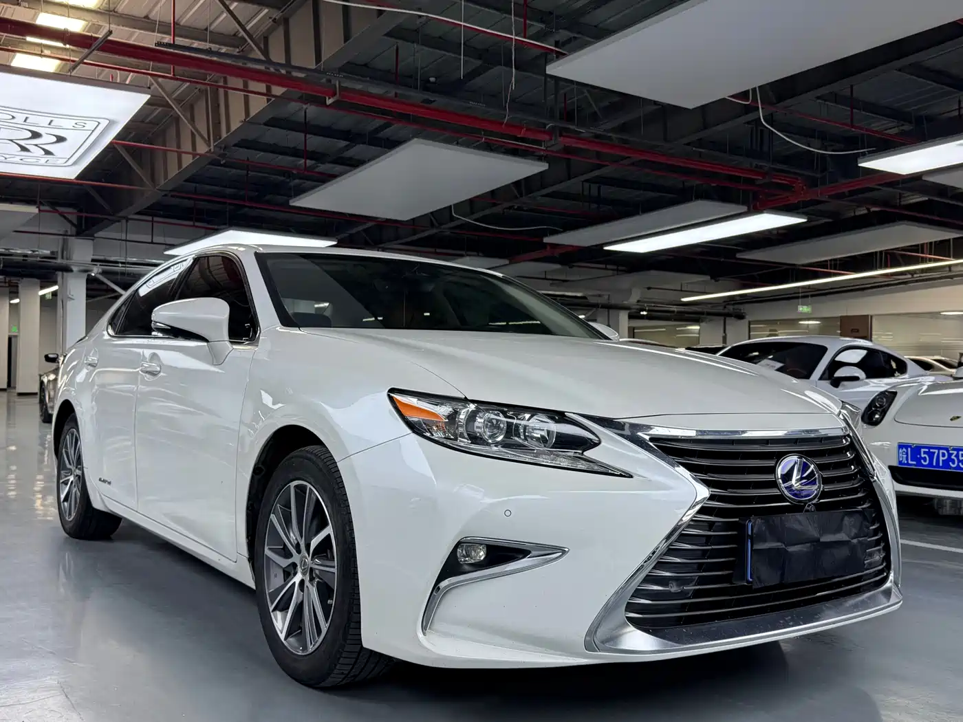 LEXUS ES