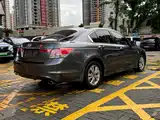 Photo 9 - Honda Accord