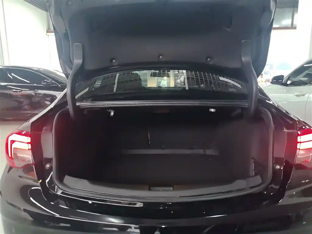 Buick Regal 2019 20T Elite China VI фото 15