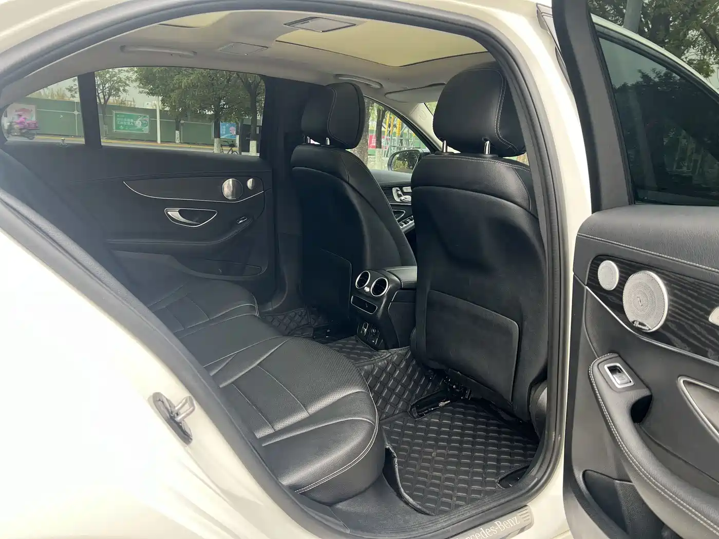 Mercedes-Benz C-Class 2021 C 260 L Sport Starry Exclusive Edition фото 15