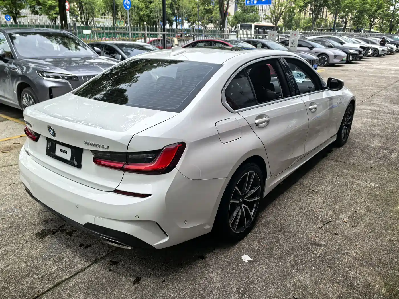 BMW 3 Series 2020 320Li M Sport Package фото 14