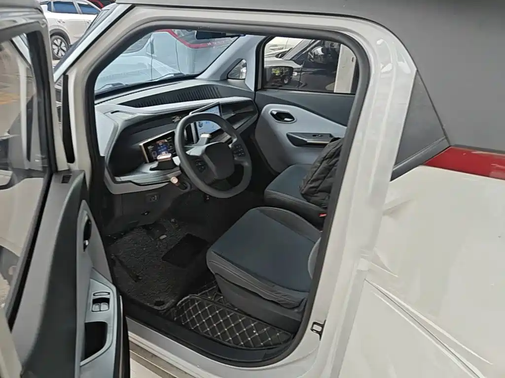 Baojun E200 2020 2020 305KM Smart Edition
